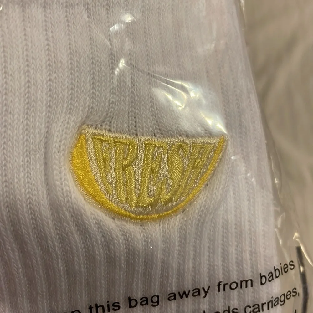 Lemon “Fresh” logo crew socks